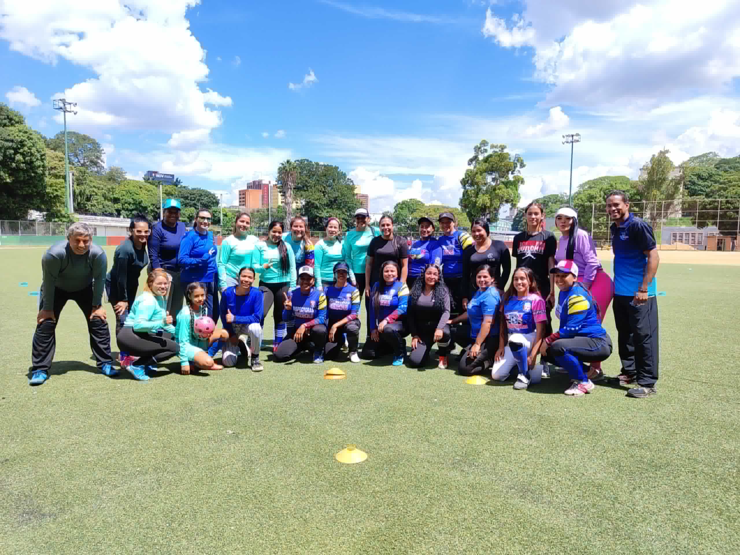 Territorio Insular se enfrenta en Kickingball