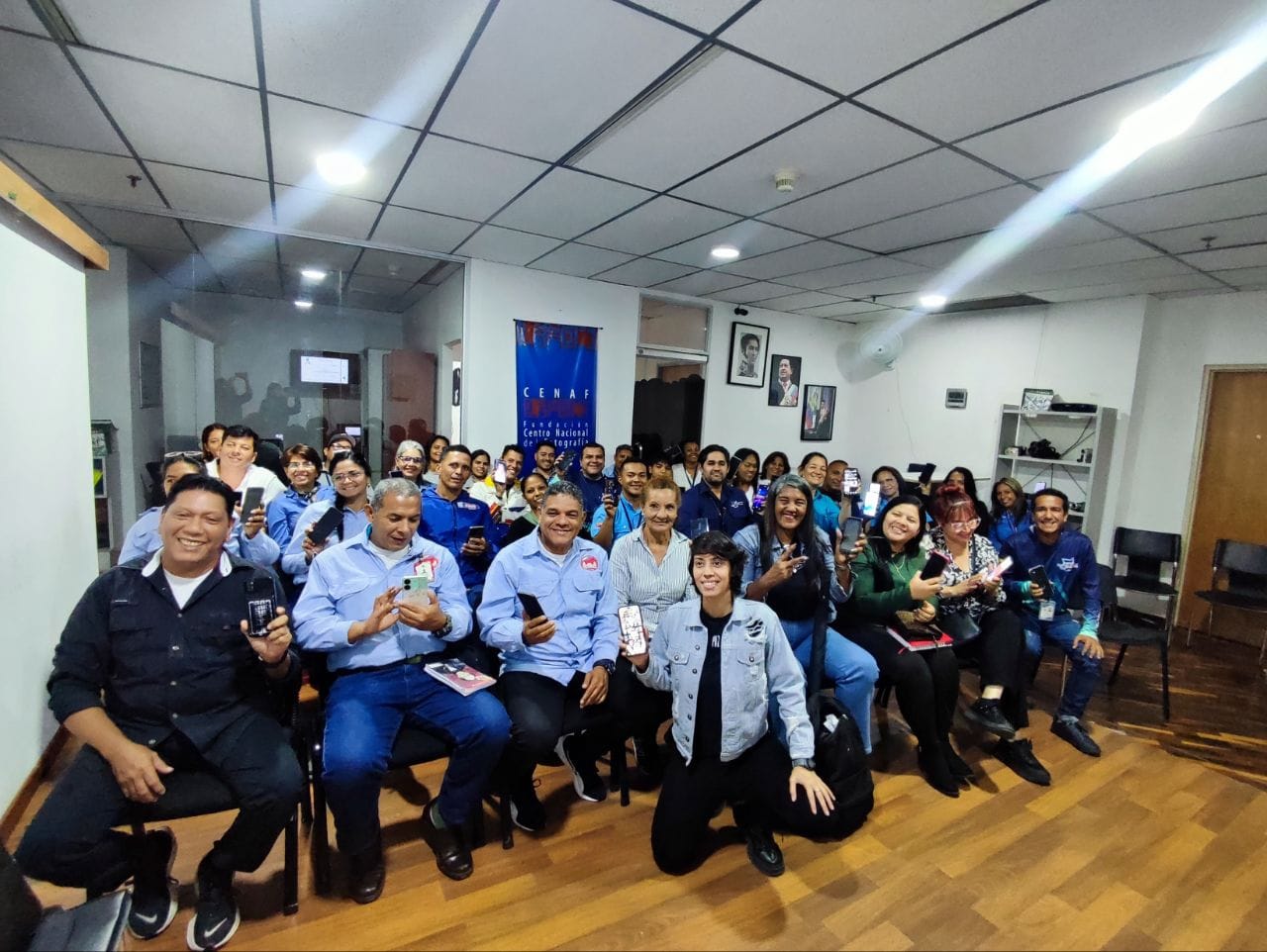 Trabajadores del TIFM se capacitan en materia de Fotografía