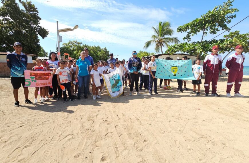 Inicio de los 1eros Juegos Intercursos C.E. Archipiélago Los Roques 2025