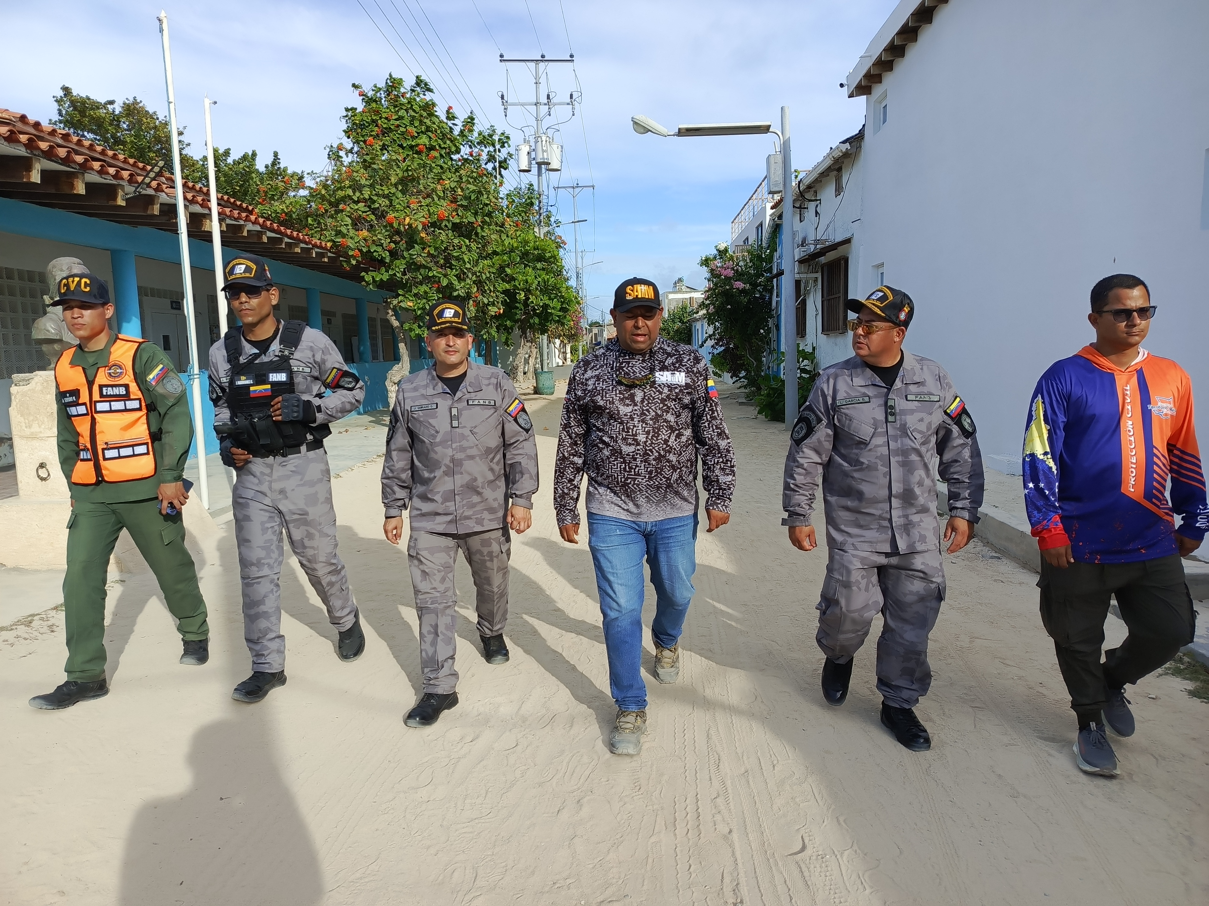 Autoridades marítimas evalúan infraestructura y operatividad en la Estación Secundaria Los Roques