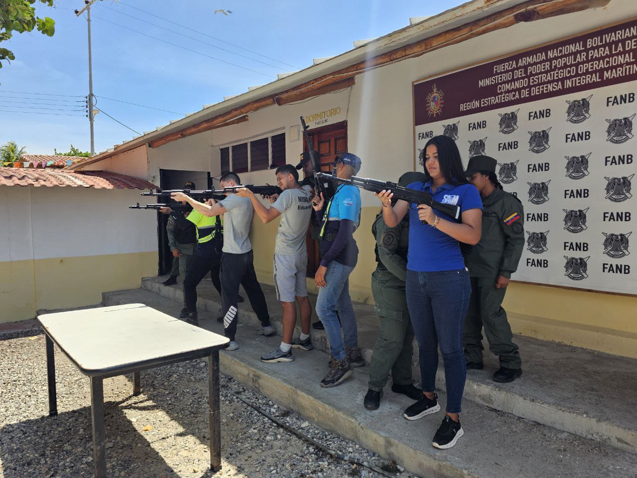 Adiestramiento militar en Los Roques fortalece la defensa integral de la nación